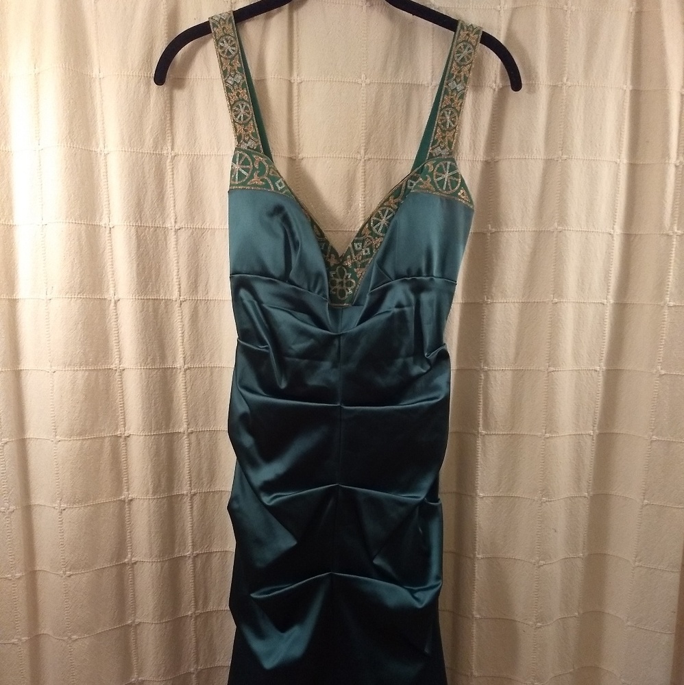 Nicole Miller ruched fitted dress